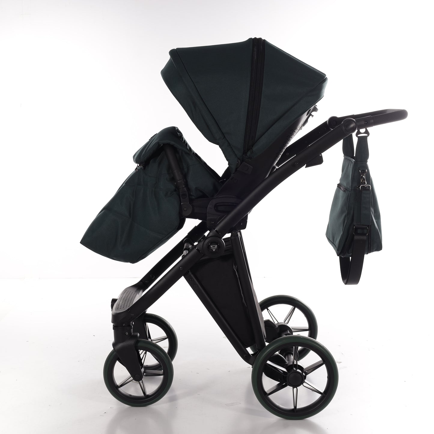 Junama SMART 2 in 1 , prams and stroller, GREEN